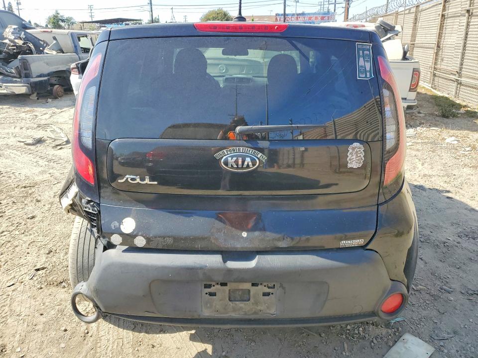 64343506 :رقم المزاد ، KNDJN2A23F7772672 vin ، 2015 Kia Soul مزاد بيع