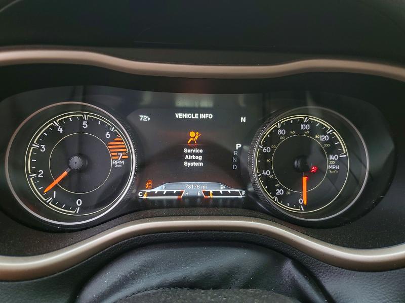 64676106 :رقم المزاد ، 1C4PJLDBXHW535077 vin ، 2017 Jeep Cherokee مزاد بيع