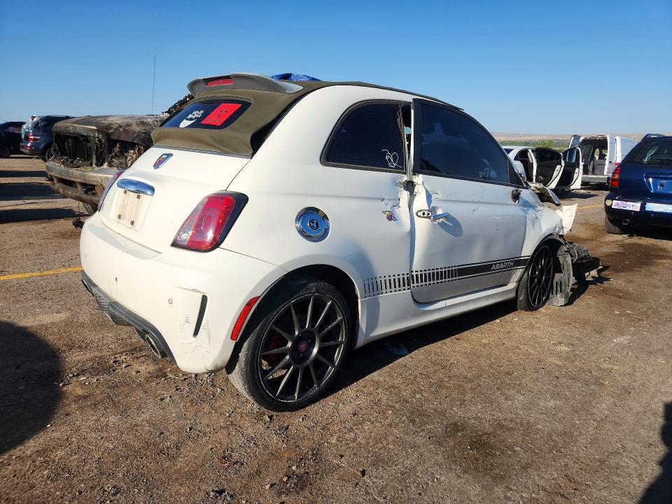65489856 :رقم المزاد ، 3C3CFFJH4FT608011 vin ، 2015 Fiat 500 مزاد بيع