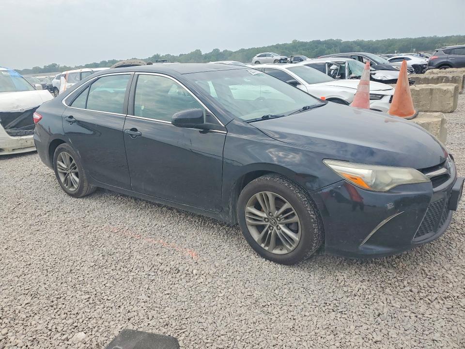 63798536 :رقم المزاد ، 4T1BF1FK7GU224676 vin ، 2016 Toyota Camry مزاد بيع