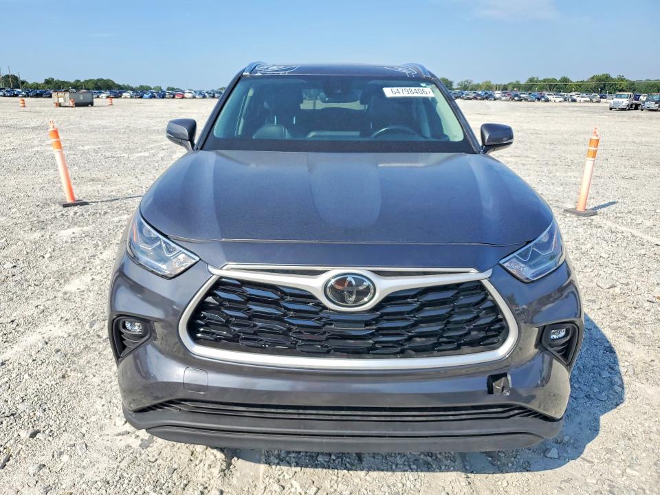 Продаж на аукціоні авто 2021 Toyota Highlander, vin: 5TDGZRBH8MS528707, номер лоту: 64798406