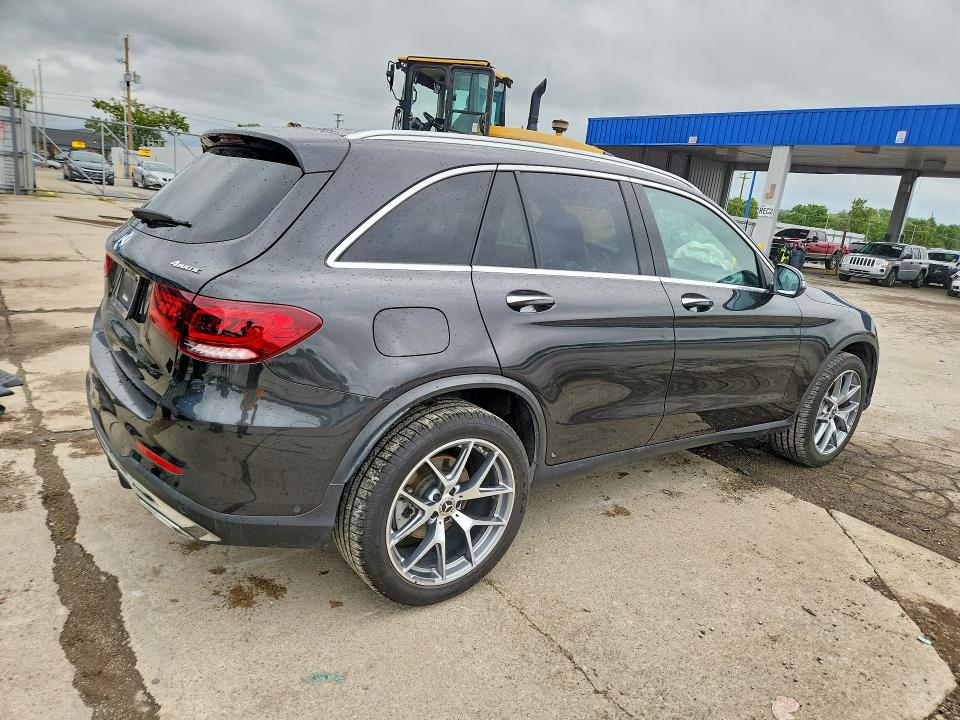 64763206 :رقم المزاد ، W1N0G8EB8NV380521 vin ، 2022 Mercedes-benz Glc مزاد بيع