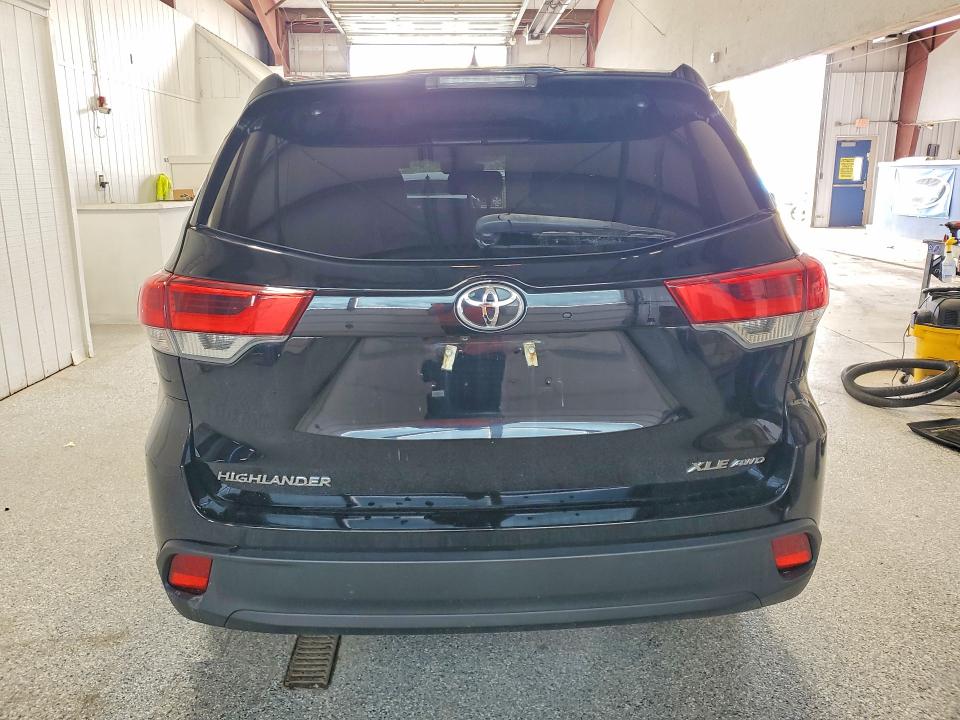 2017 Toyota Highlander მანქანა იყიდება აუქციონზე, vin: 5TDJZRFH9HS483041, აუქციონის ნომერი: 66181456