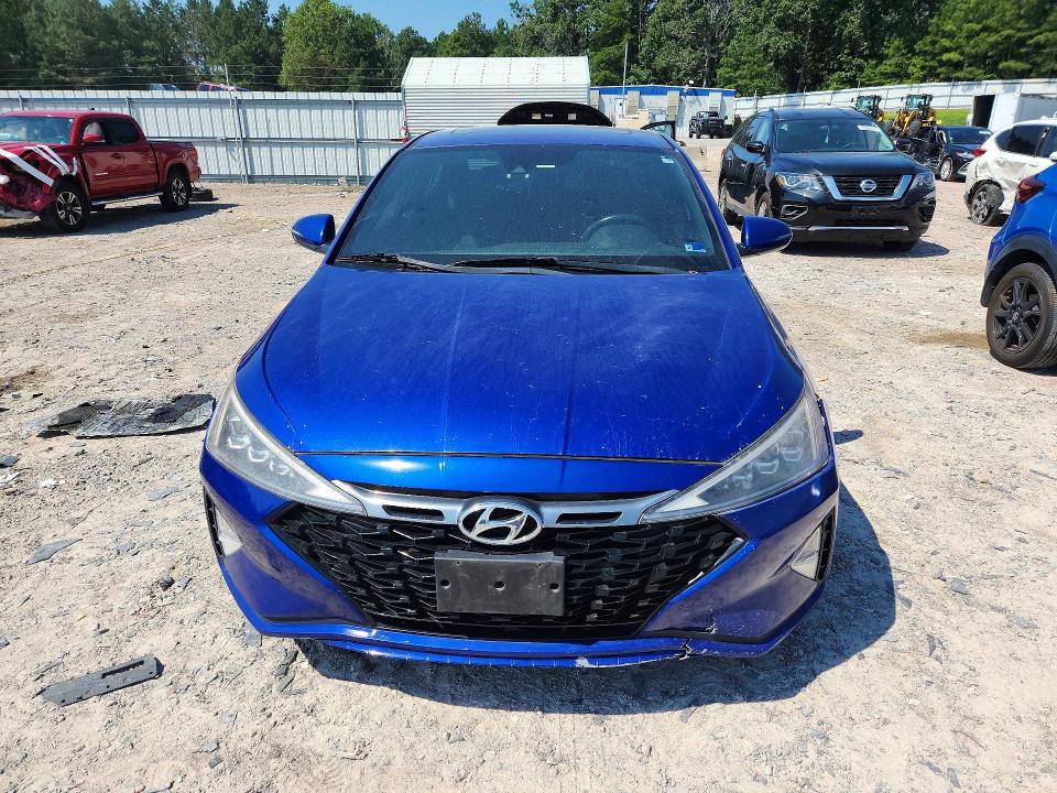 2020 Hyundai Elantra მანქანა იყიდება აუქციონზე, vin: KMHD04LB1LU993975, აუქციონის ნომერი: 65885326