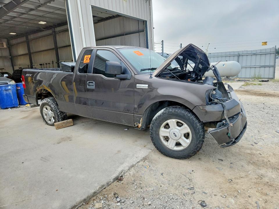 2005 Ford F150 მანქანა იყიდება აუქციონზე, vin: 1FTRF12265NB56886, აუქციონის ნომერი: 63577036
