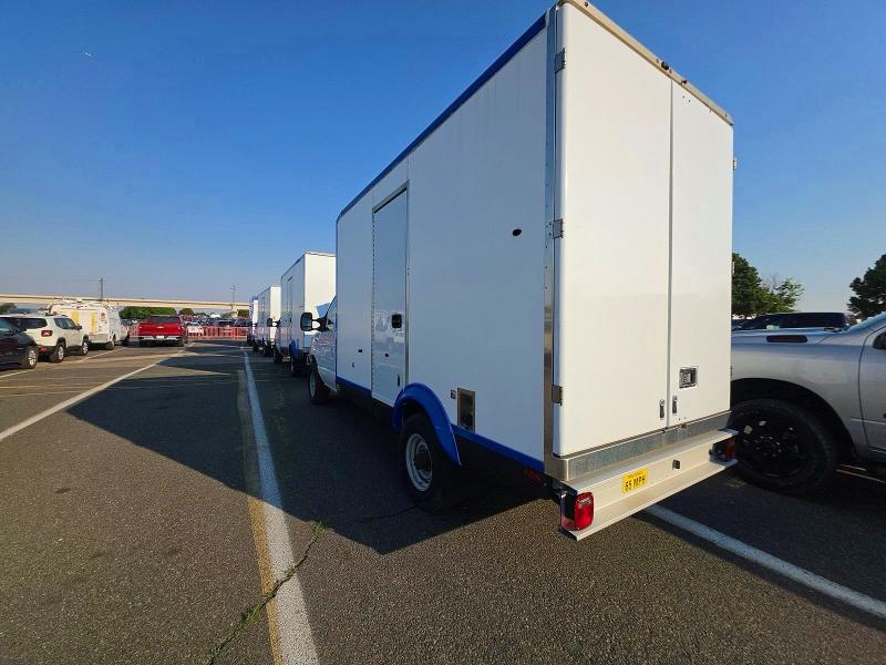 Продажа на аукционе авто 2024 Ford Econoline, vin: 1FDWE3FN0RDD00655, номер лота: 64633076