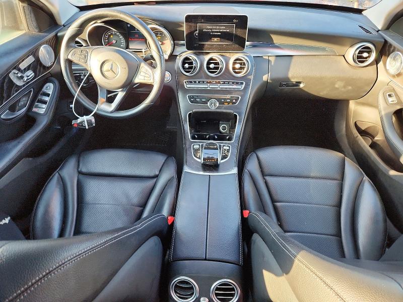 64930176 :رقم المزاد ، 55SWF4KB1FU050106 vin ، 2015 Mercedes-benz C مزاد بيع
