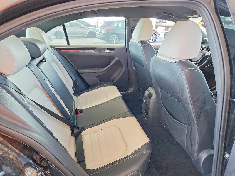 2015 Volkswagen Jetta მანქანა იყიდება აუქციონზე, vin: 3VWD17AJ1FM204890, აუქციონის ნომერი: 65841026