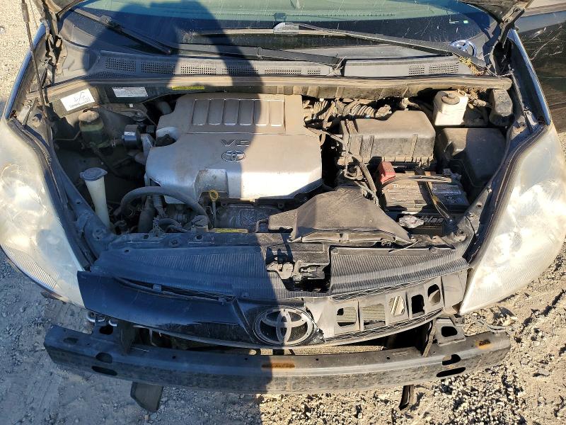 63771486 :رقم المزاد ، 5TDKK4CC8AS289725 vin ، 2010 Toyota Sienna مزاد بيع