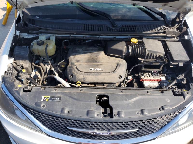 65480496 :رقم المزاد ، 2C4RC1GG3JR185305 vin ، 2018 Chrysler Pacifica مزاد بيع