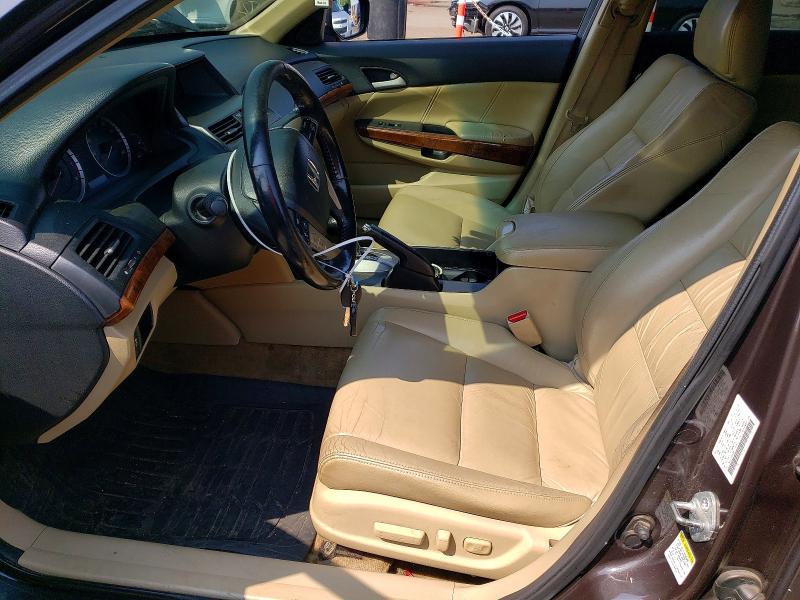 62637936 :رقم المزاد ، 1HGCP3F84BA013436 vin ، 2011 Honda Accord مزاد بيع