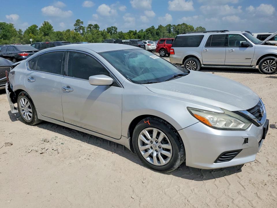 Auction sale of the 2017 Nissan Altima, vin: 1N4AL3AP7HN344485, lot number: 63678656