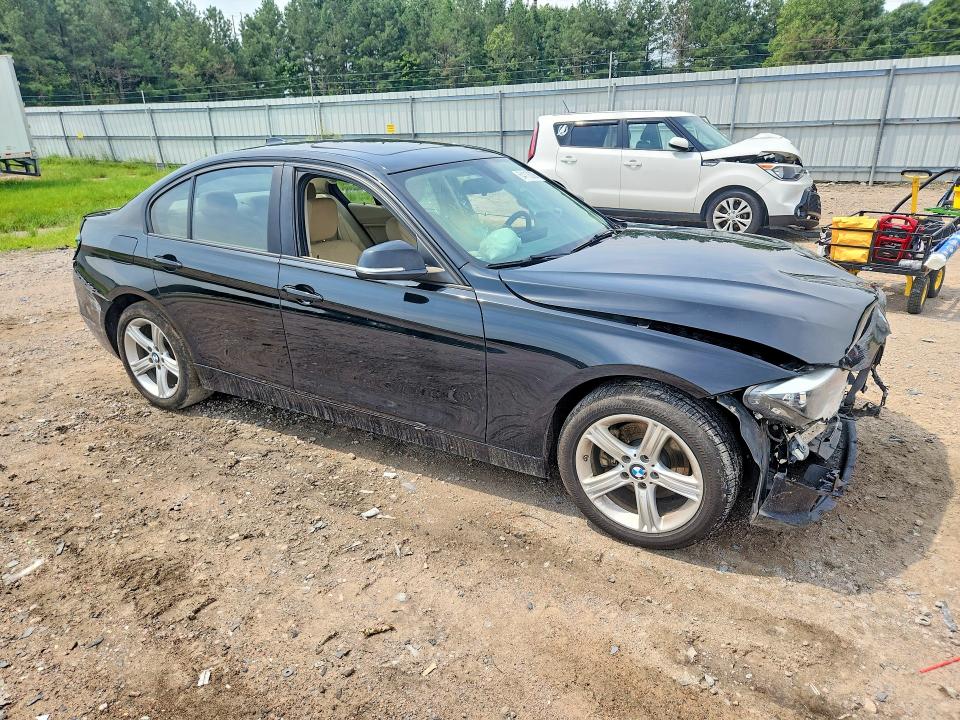 64118006 :رقم المزاد ، WBA3B1G52ENS79019 vin ، 2014 Bmw 320 مزاد بيع