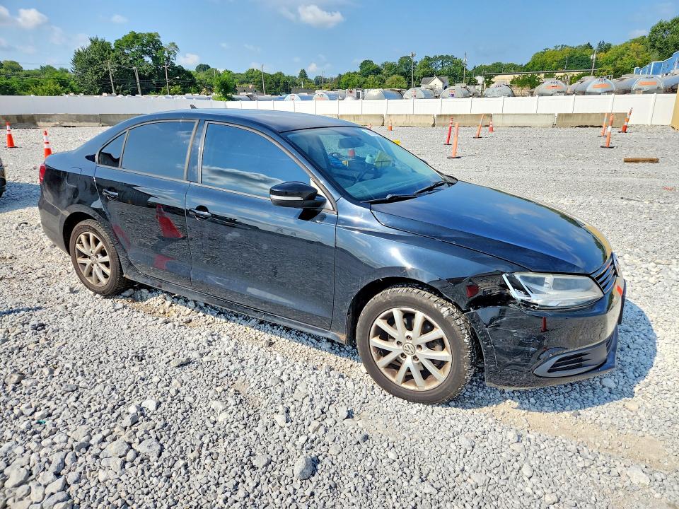 67056126 :رقم المزاد ، 3VWDP7AJ5CM369125 vin ، 2012 Volkswagen Jetta مزاد بيع