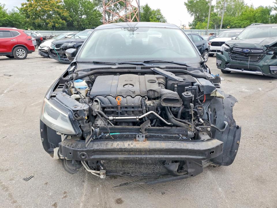 58797186 :رقم المزاد ، 3VWBX7AJ3DM351117 vin ، 2013 Volkswagen Jetta مزاد بيع