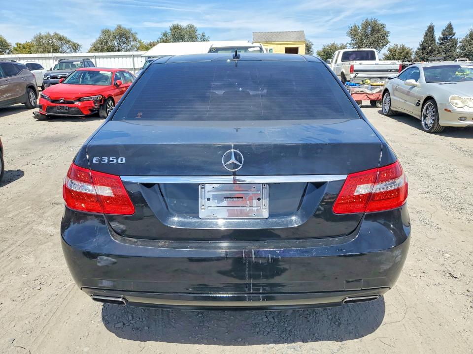 2010 Mercedes-benz E მანქანა იყიდება აუქციონზე, vin: WDDHF5GB0AA020322, აუქციონის ნომერი: 65725096
