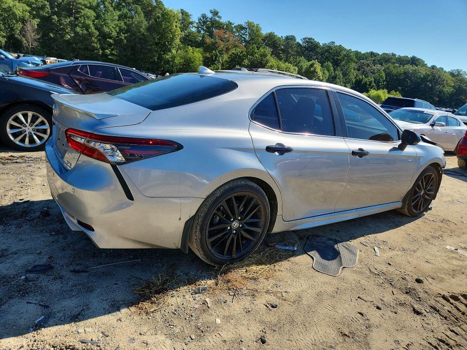 2022 Toyota Camry მანქანა იყიდება აუქციონზე, vin: 4T1K31AK6NU598144, აუქციონის ნომერი: 65209146
