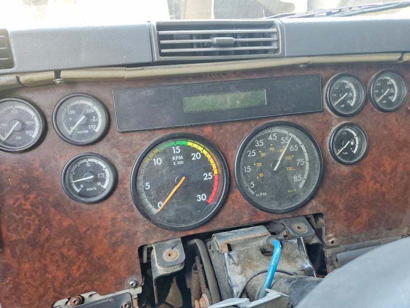 66071196 :رقم المزاد ، 1FUJBBCG76LU69878 vin ، 2006 Freightliner Trac/trail مزاد بيع