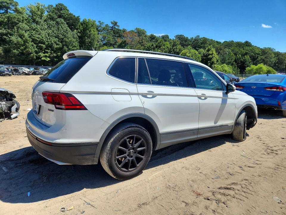63883966 :رقم المزاد ، 3VV2B7AX5KM145513 vin ، 2019 Volkswagen Tiguan مزاد بيع