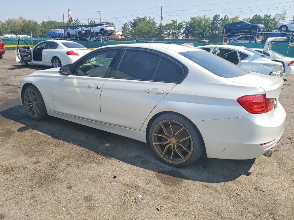 2013 Bmw 335 მანქანა იყიდება აუქციონზე, vin: WBA3A9G56DNP38083, აუქციონის ნომერი: 63803566