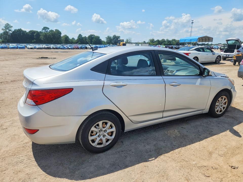 2012 Hyundai Accent მანქანა იყიდება აუქციონზე, vin: KMHCT4AE5CU202945, აუქციონის ნომერი: 64595106