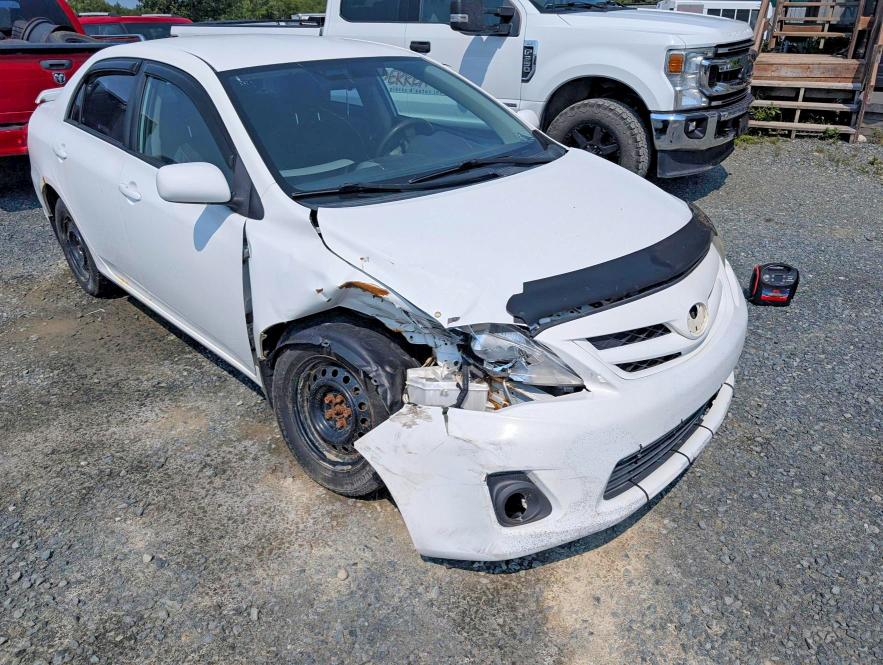 62494926 :رقم المزاد ، 2T1BU4EE9BC714582 vin ، 2011 Toyota Corolla مزاد بيع