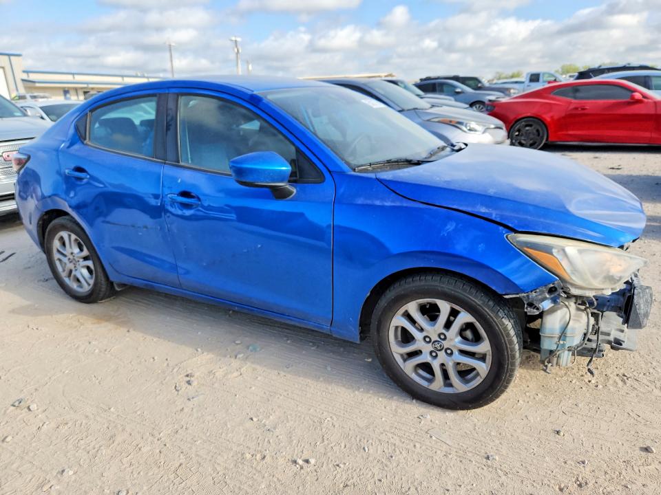 2017 Toyota Yaris Ia მანქანა იყიდება აუქციონზე, vin: 3MYDLBYV2HY177575, აუქციონის ნომერი: 65021796