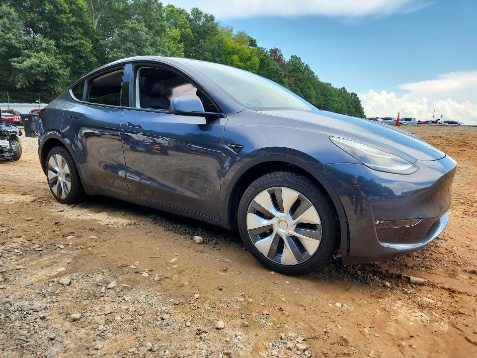 63613316 :رقم المزاد ، 7SAYGDEE0PA038298 vin ، 2023 Tesla Model Y مزاد بيع