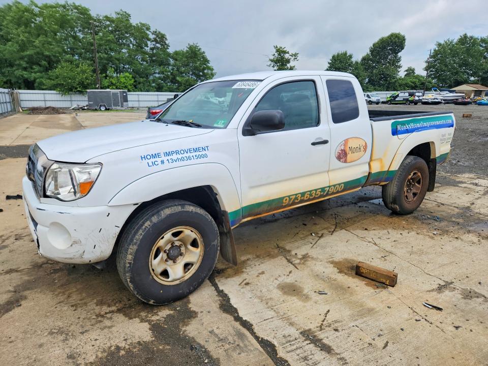 2011 Toyota Tacoma მანქანა იყიდება აუქციონზე, vin: 5TFUU4ENXBX002852, აუქციონის ნომერი: 63846486