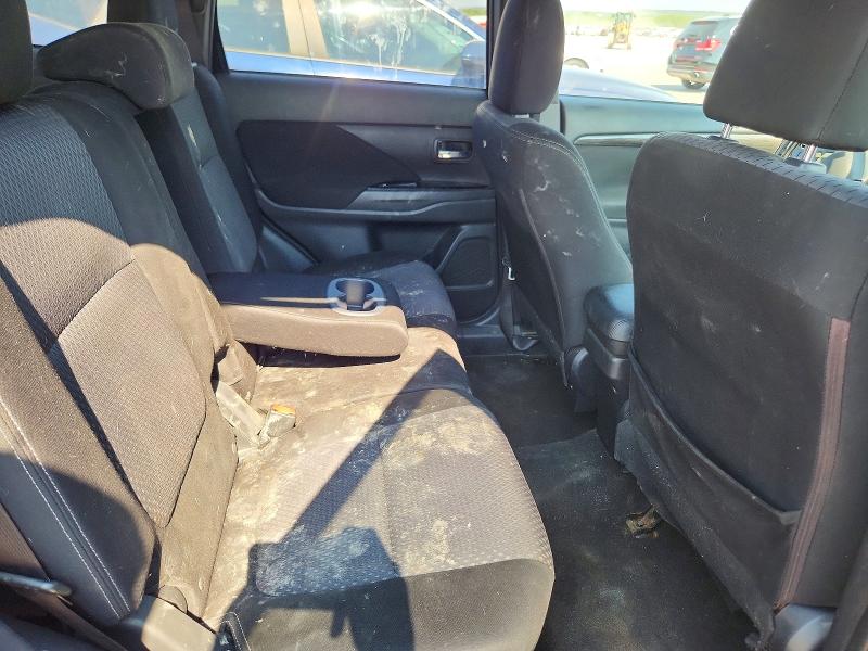 Aukcja sprzedaży 2018 Mitsubishi Outlander, vin: JA4AD3A32JZ021989, numer aukcji: 63886046