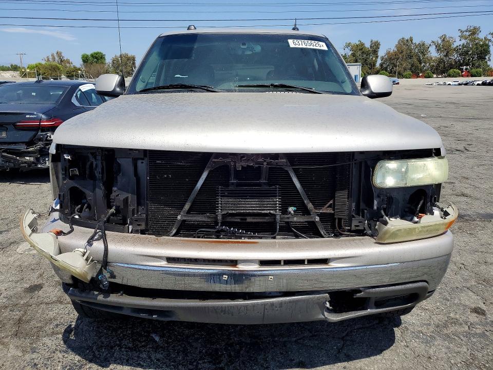 63765626 :رقم المزاد ، 1GNEC13T74R275138 vin ، 2004 Chevrolet Tahoe مزاد بيع