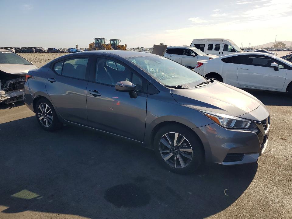 64587386 :رقم المزاد ، 3N1CN8EV7ML868610 vin ، 2021 Nissan Versa مزاد بيع