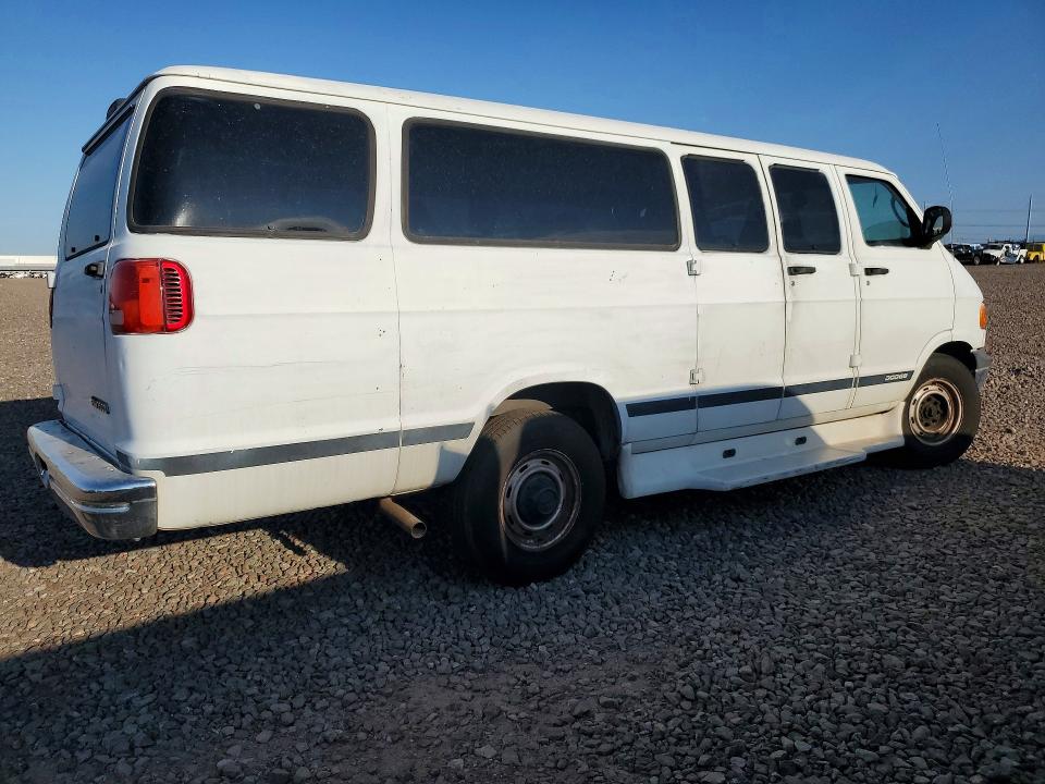 63410486 :رقم المزاد ، 2B6KB31Z52K117127 vin ، 2002 Dodge Ram Van مزاد بيع
