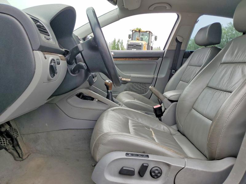 Auction sale of the 2005 Volkswagen New Jetta, vin: 3VWDT71KX5M636265, lot number: 66340646