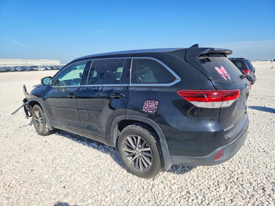 Продажа на аукционе авто 2018 Toyota Highlander, vin: 5TDJZRFH0JS488151, номер лота: 65642446