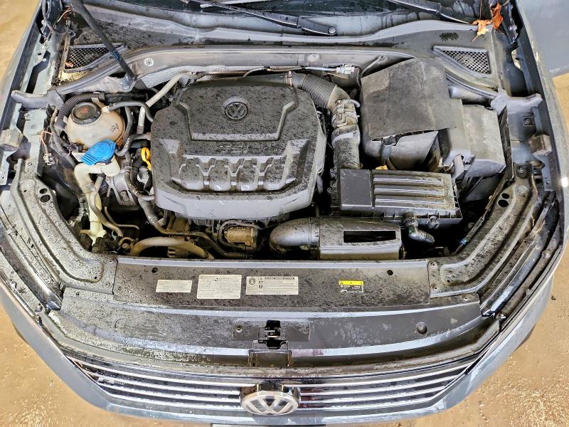 64439426 :رقم المزاد ، 1VWAA7A36JC011228 vin ، 2018 Volkswagen Passat مزاد بيع