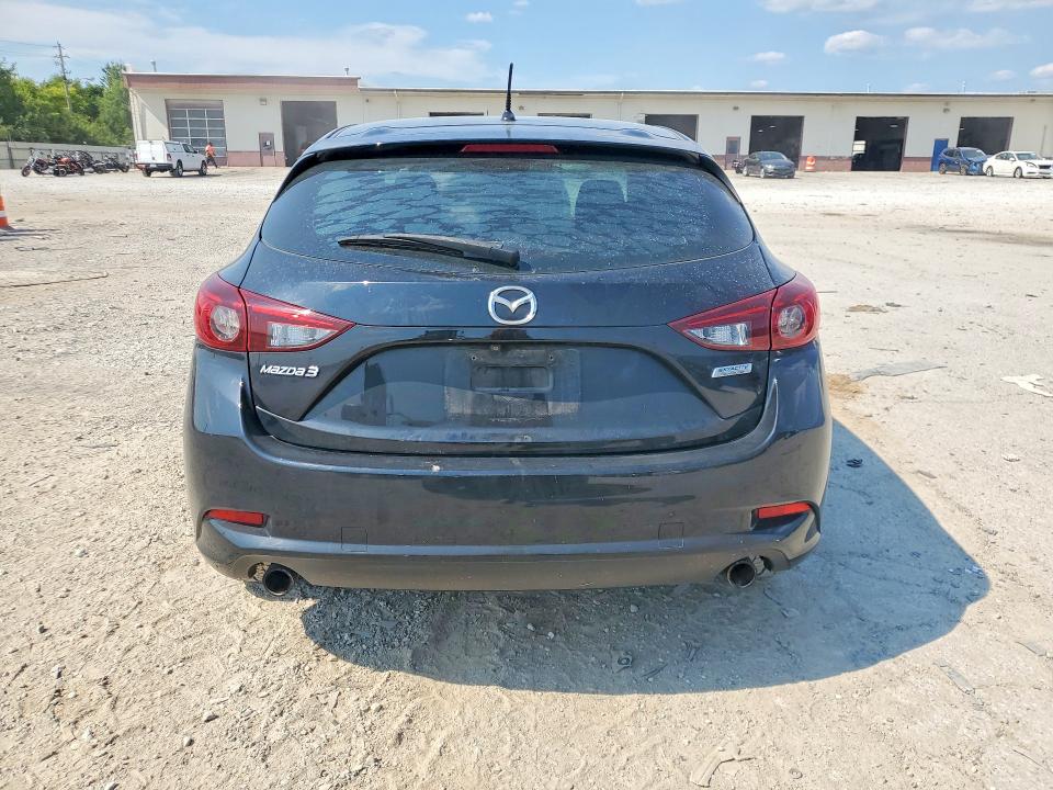 64005616 :رقم المزاد ، 3MZBN1L37JM233925 vin ، 2018 Mazda 3 مزاد بيع