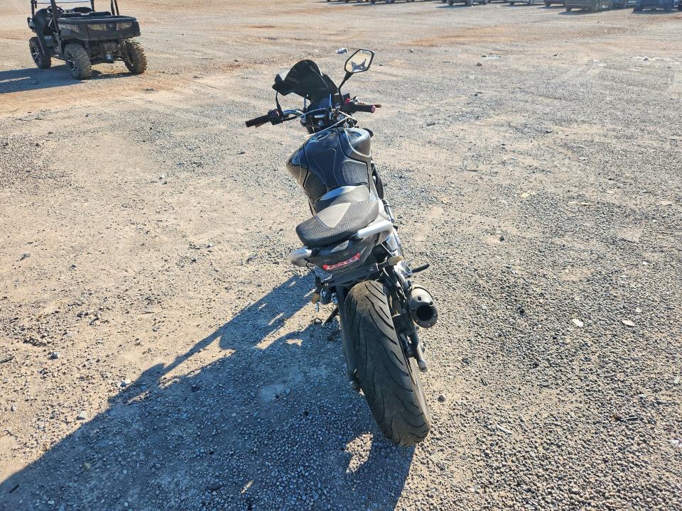 66489556 :رقم المزاد ، JS1VP55A992101419 vin ، 2009 Suzuki Sfv650 مزاد بيع