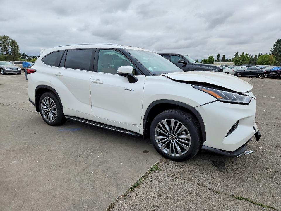 Продаж на аукціоні авто 2021 Toyota Highlander, vin: 5TDEBRCH1MS037471, номер лоту: 64853786