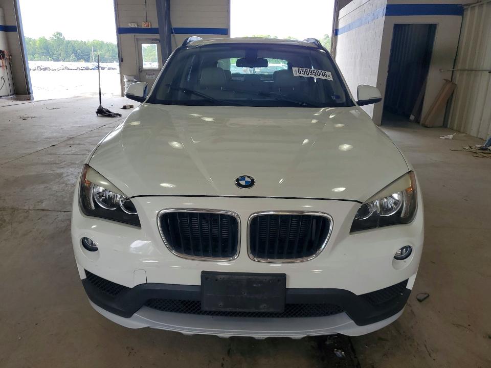 2015 Bmw X1 მანქანა იყიდება აუქციონზე, vin: WBAVL1C54FVY40446, აუქციონის ნომერი: 65695046