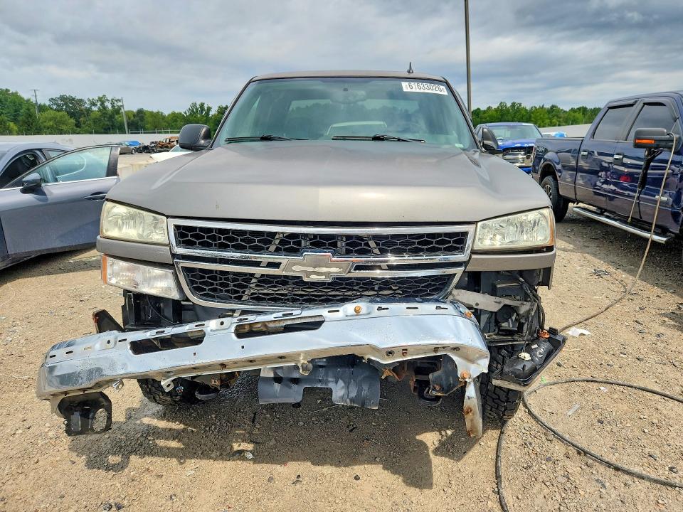 Продаж на аукціоні авто 2006 Chevrolet Silverado, vin: 1GCHK29U26E280336, номер лоту: 61633026
