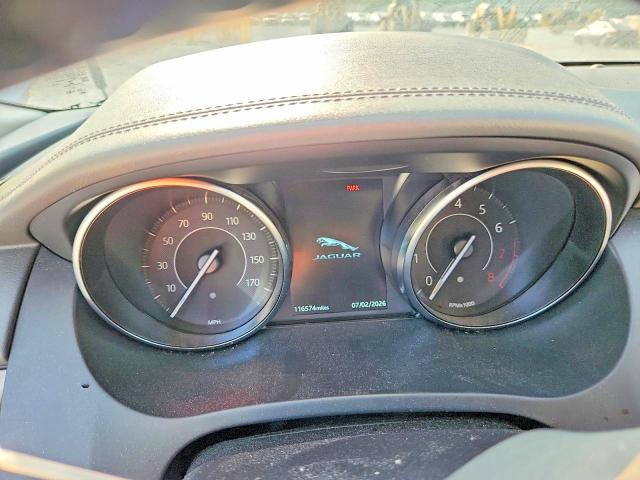 67175176 :رقم المزاد ، SADFJ2FX8K1Z35095 vin ، 2019 Jaguar E-pace مزاد بيع
