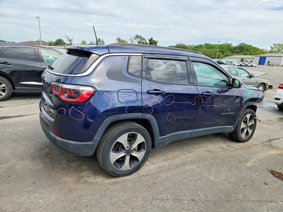 66776936 :رقم المزاد ، 3C4NJDBB3JT116676 vin ، 2018 Jeep Compass مزاد بيع