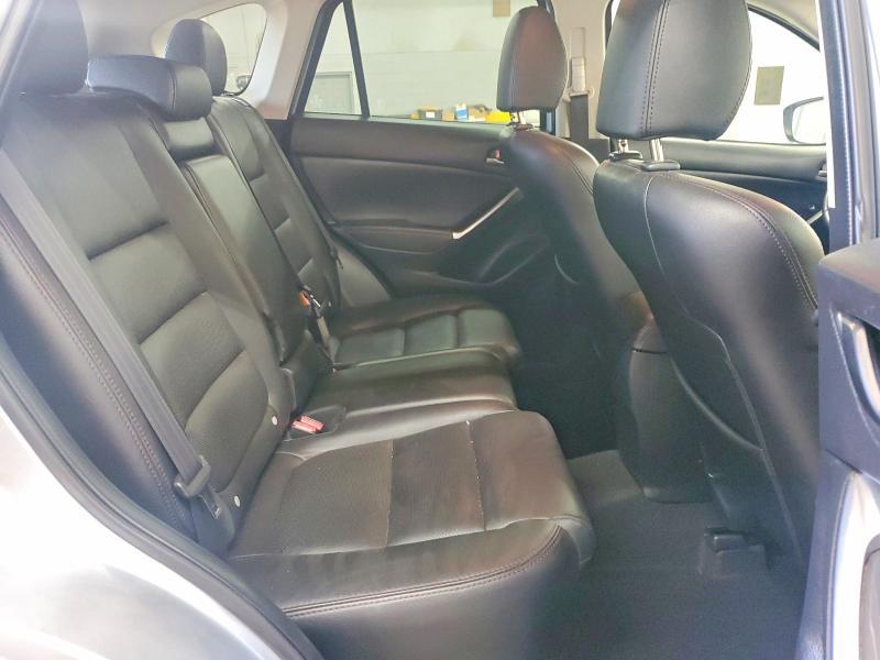 66070826 :رقم المزاد ، JM3KE2DY1G0646185 vin ، 2016 Mazda Cx-5 مزاد بيع