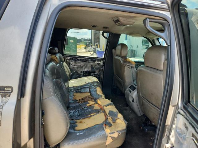 64975116 :رقم المزاد ، 1GNEC16Z82J116561 vin ، 2002 Chevrolet Suburban مزاد بيع