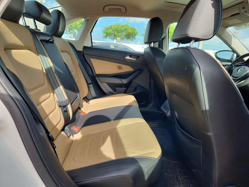 63676216 :رقم المزاد ، 3VWG57BU6MM008239 vin ، 2021 Volkswagen Jetta مزاد بيع