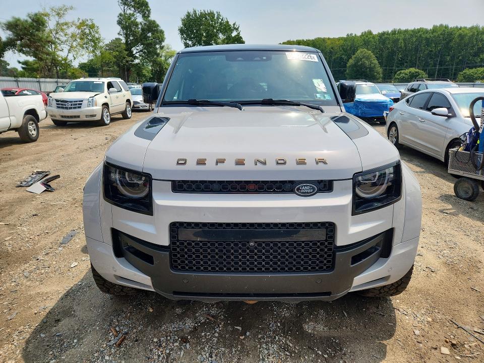 Продаж на аукціоні авто 2026 Land Rover Defender, vin: SALEZEE95T2517747, номер лоту: 64622226