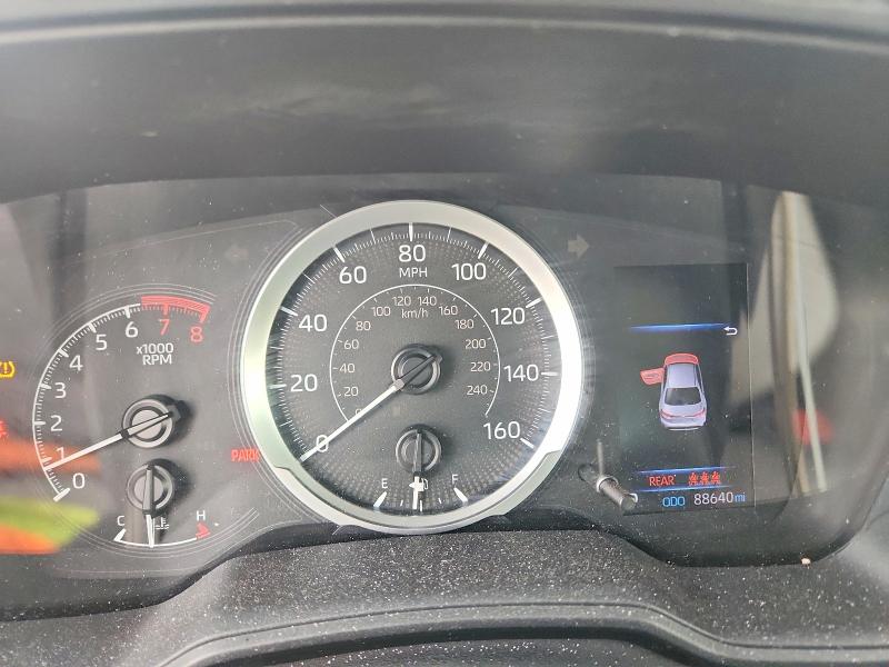 64600576 :رقم المزاد ، 5YFEPMAE3MP215855 vin ، 2021 Toyota Corolla مزاد بيع