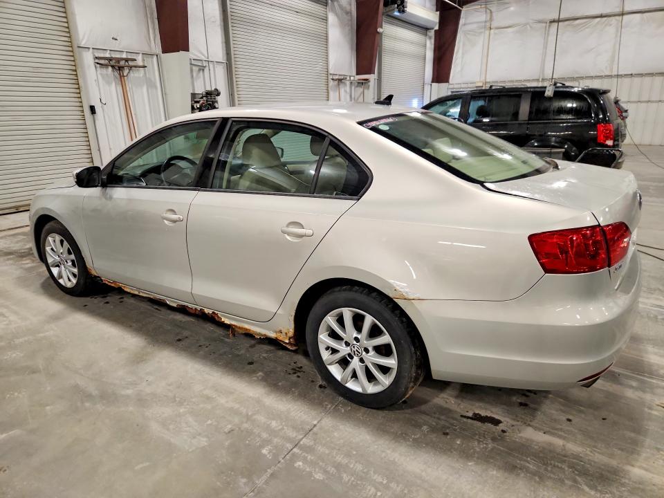 65438836 :رقم المزاد ، 3VWBX7AJ3BM353219 vin ، 2011 Volkswagen Jetta مزاد بيع