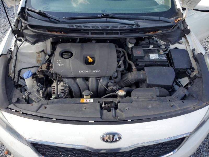 2017 Kia Forte მანქანა იყიდება აუქციონზე, vin: 3KPFK4A77HE107637, აუქციონის ნომერი: 64674726